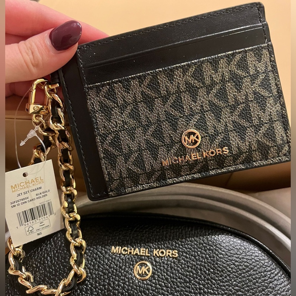 Small Metallic Logo Chain Card Case